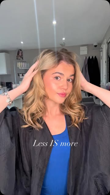 Think you need a full head of extensions to make a difference? Think again… 👀🤎

Sometimes just a l