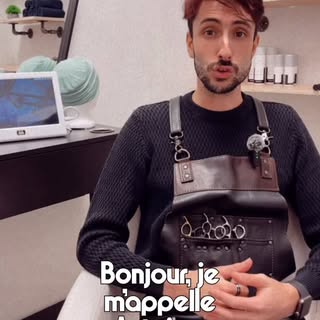 🎥 Rencontrez Antoine
À la Maison du Cheveu, Antoine est trichologiste et couturier des prothèses ca