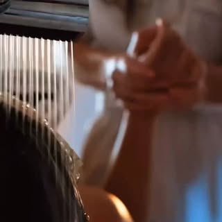 Silencio, agua tibia cayendo y un masaje para pausar el ruido mental. 🧘‍♀️✨

Un ritual pensado para