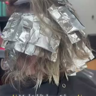 Gorgeous highlights for this client. If you are looking in the mirror and seeing that unwanted line 