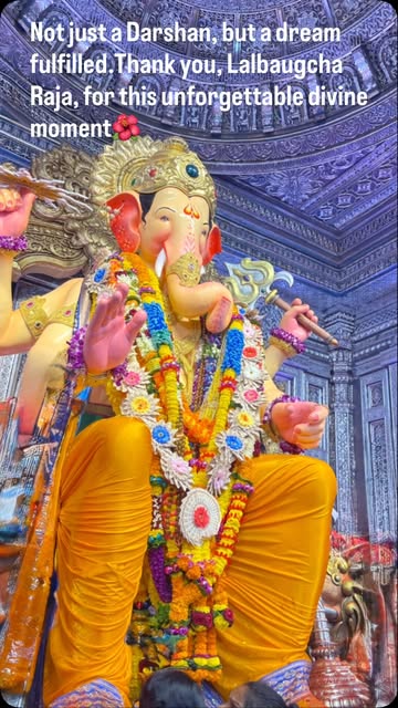A wish in my heart, faith in my soul, and Bappa’s blessings in my hands. Ganpati Bappa Morya! 🥹🙏

