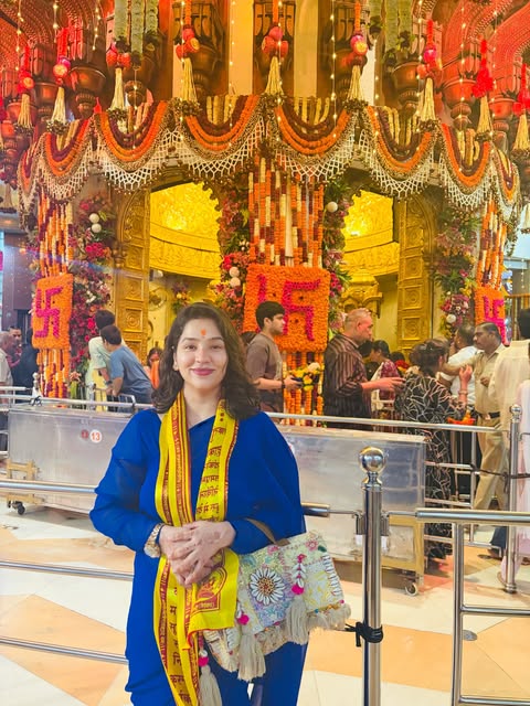 🌺✨Ganpati Bappa Maurya ✨🌺

#blessed #siddhivinayak #lalbaughcharaja #drmanishadubeyinandheri #pure