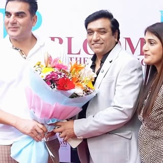 🌟 Arbaaz Khan Recommends Bloom Aesthetic Clinic! 🌟

“Hair today, confidence forever!” says Arbaaz 