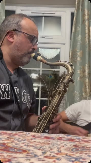 #jazz #tenorsax #jazzsax #jazzmusic #jazzguitar dewingmusic