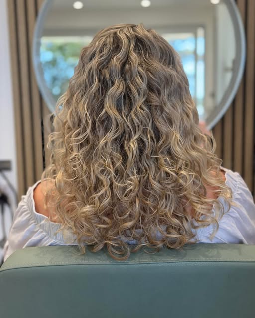 The most beautiful curls, half a head of foils and a curly cut and blow dry brings these curls back 
