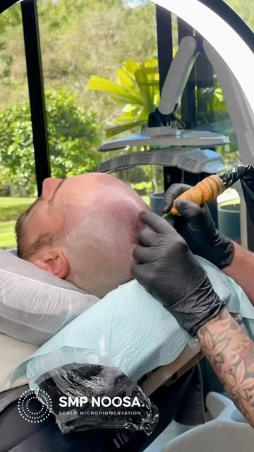 🔥 WHAT IF YOU COULD LOOK YEARS YOUNGER… WITHOUT GROWING A SINGLE HAIR? 🔥

Relax and let Mikey at S