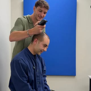 A master at work #hair #hairtransformation #hairgrowth ￼