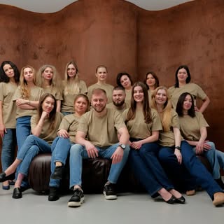 Вітаємо всіх медичних працівників із професійним святом 💐
Дякуємо кожному, хто щодня обирає допомаг