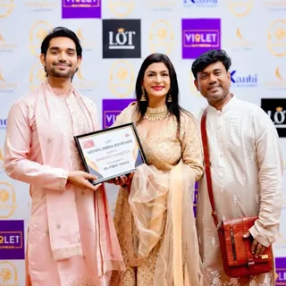 Felicitation to very sweet & respected Doctor Parul ji @parulavin .Outfit made by Tribal weavers & h