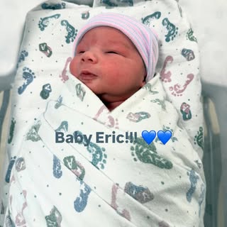 ….and then there were three! Baby Eric was born today at 11:50am! 🎊🎊🎊🎉🎉💙💙💙