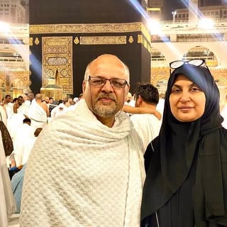 لَبَّيْكَ اللَّهُمَّ لَبَّيْكَ، لَبَّيْكَ لاَ شَرِيكَ لَكَ لَبَّيْكَ، إِنَّ الْحَمْدَ، وَالنِّعْمَةَ