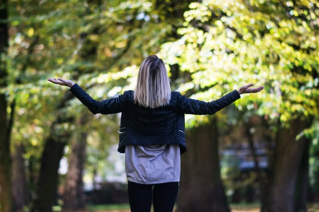 We don't believe in one-size-fits-all — not in wigs and not in how we treat people.
Every appointmen