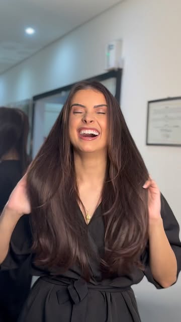Entre tantas transformações, loira, morena iluminada e diferentes versões de si, a Rafa escolheu, pa