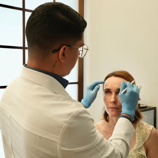 A new aesthetic medicine unit is now available at Medik Hair Marbella.

Under the care of Dr Luis Ab