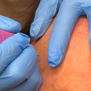 “Wie wil het proberen?” 👀
Die vraag stelde ik aan een salon eigenaar en haar medewerkster… en eerli
