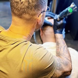 Van cursist… naar eigenaar van zijn eigen haarpigmentatie studio 🔥

Na zijn training bleef Sonny ve
