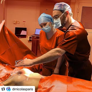 #Repost @drnicolasparis with @use.repost
・・・
Nous sommes ravis de vous partager un moment en couliss