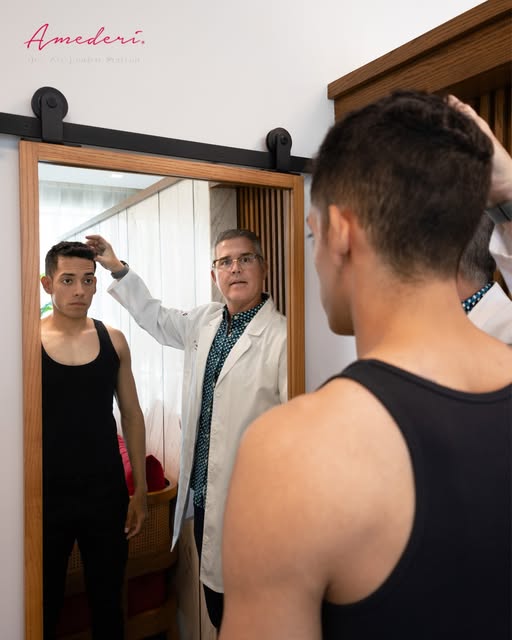 La caída de cabello no solo afecta tu imagen, también tu confianza y seguridad en el día a día. 🙌
E