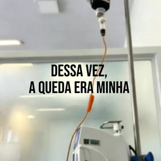Hoje a tricologista virou paciente. 🤍

Percebi uma queda capilar mais intensa, investiguei e encont