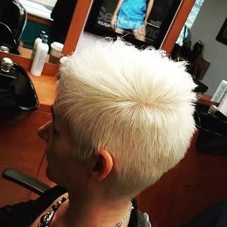 Color and cut by Jennifer!
#haircolor #haircut #haircolour #hairstyle #blondehair #blonde #matibossa