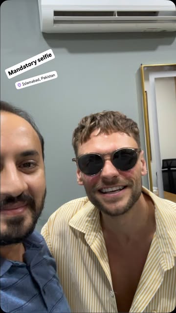 📸 A mandatory selfie with our lovely international client! 🌍✨

Another visit, another procedure, a