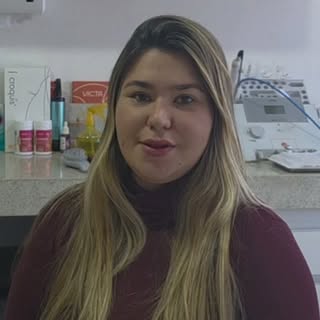 🚨 Mitos ou verdades sobre o cabelo? 🤔

Você sabe responder essas perguntas?

💧 Lavar o cabelo tod