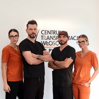 Ludzie, którzy stoją za Twoją pewnością siebie. 👨‍⚕️👩‍⚕️

Za każdym udanym zabiegiem i każdą nową 