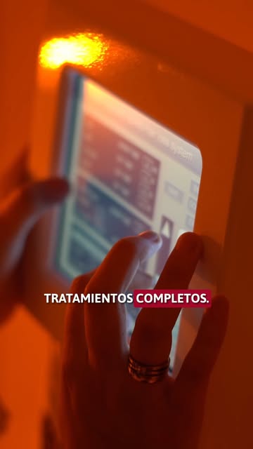 En Svenson recuperamos la vitalidad de tu hebra capilar con nuestro protocolo de Hidratación Capilar