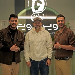 ⁨	باعث افتخاره مجموعه ی نوین تهران میزبان حضور گرم جناب آقای محمد نصرتی ستاره مردمی فوتبال کشورمون ب