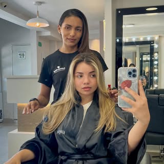 Mini vlog de cita de hidratación 💧💆‍♀️
Después de unas vacaciones tu cabello también queda cansado