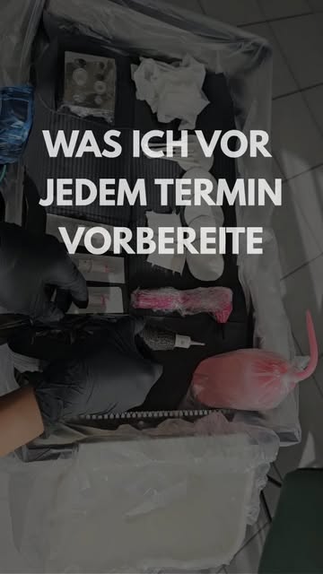 ➡️ Folge mir, wenn du sehen möchtest, wie ich meinen PMU-Arbeitsplatz vorbereite.

Hygiene beginnt f