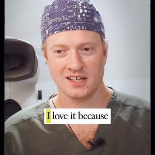 Here’s @drtedmiln explaining why he loves doing what he does 🙌

#hairtransplant #fuehairtransplant 