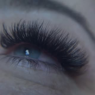 #sherene #scottsdalelashes #scottsdalesfinest #scottsdalebrows #elevateyourscottsdale Vavavoom lashe