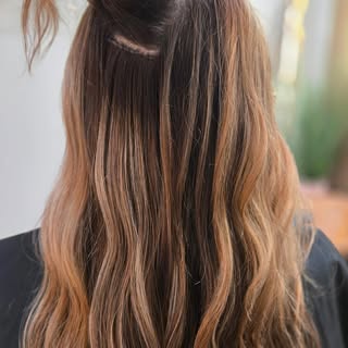 ✨BTS.. adding just a little extra ✨

We installed one row of extensions for some soft, natural fulln