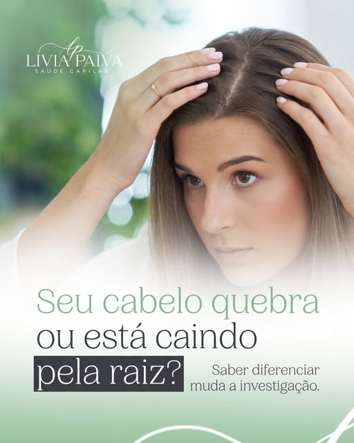 Quando o cabelo começa a aparecer em maior quantidade no banho, na escova ou no chão, a primeira imp