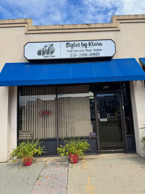 SBK 2.0 🤩

Specializing in all aspects of healthy hair care and styling! 

Sign by @avidesignnj 10/