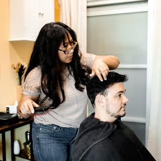 Curious about hair systems but not sure where to begin? Our private consultation is the perfect firs