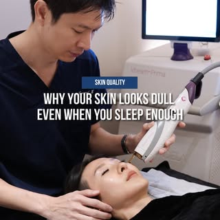 Dull-looking skin is not always caused by lack of sleep or pigmentation. Sometimes, subtle redness a