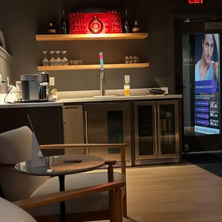 Now that’s a top shelf.

#office #hair #hairtransplant #falmouth #macallan #tubular