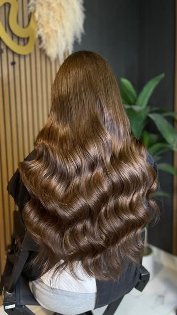 24” weave of dreams✨

Jada used shade 4 in our brand new Russian 24” genius wefts to create this stu