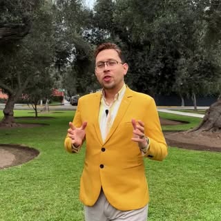 🎥 Conóceme un poco más 👨‍⚕️✨
Hola, soy el Dr. Richard Camperos, médico cirujano con más de 6 años 