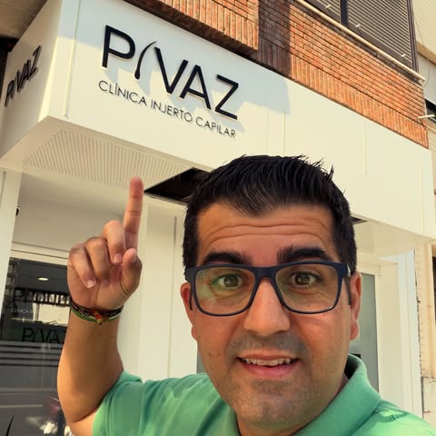 De nuevo, visitamos @injertocapilarpivaz y desde luego, como siempre, un trato excepcional! Gente pr