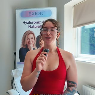 A happy client shares her first Emsculpt Neo experience

She could feel her muscles contracting thro