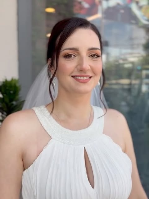 Gracias por permitirnos ser parte de uno de los días más importantes de su vida 👰🏻‍♀️❣️

Maquillaj