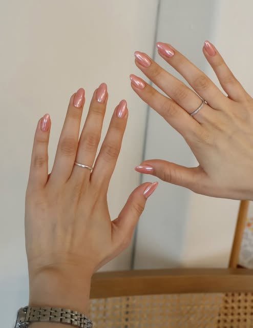 Classic pink with Chrome effect 🩰
El favorito de muchas!