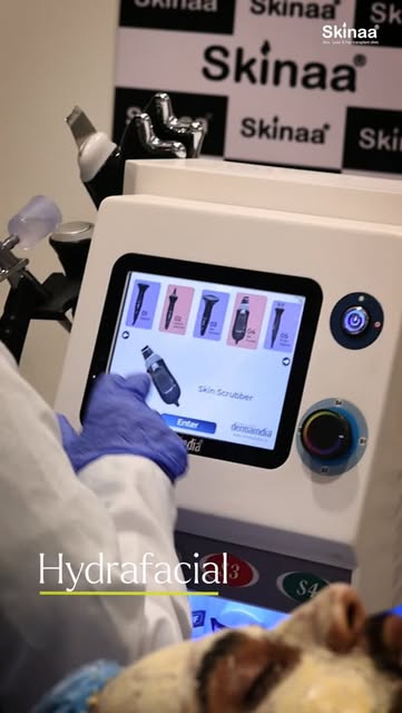 Hydra facial for glowing skin @skinaa.clinic 

#skinaaclinic #viral #skincare #treatment