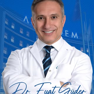 Dr. Guder is a renowned hair restoration specialist with over 29 years of experience in advanced FUE