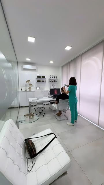 My Love @hairclinicbeograd

#hairclinicbeograd #hairclinic #hairgrowth #hairloss #hairtreatment