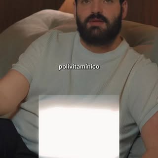 A calvície muda o seu semblante, pesa a expressão e envelhece a sua imagem. 

Ficar dependendo de tr