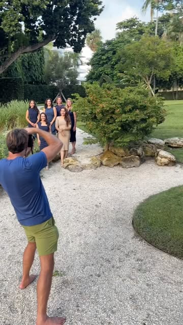 Behind the scenes with the talented @nickmelephotography for @tsgpalmbeach 🌴✨✨📸📸📸
#teamsupriya #